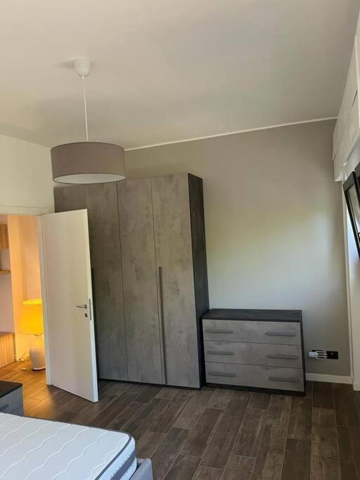Residenza Dg Appartement Segrate Buitenkant foto